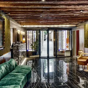 Bisanzio 4*, Venice Italy